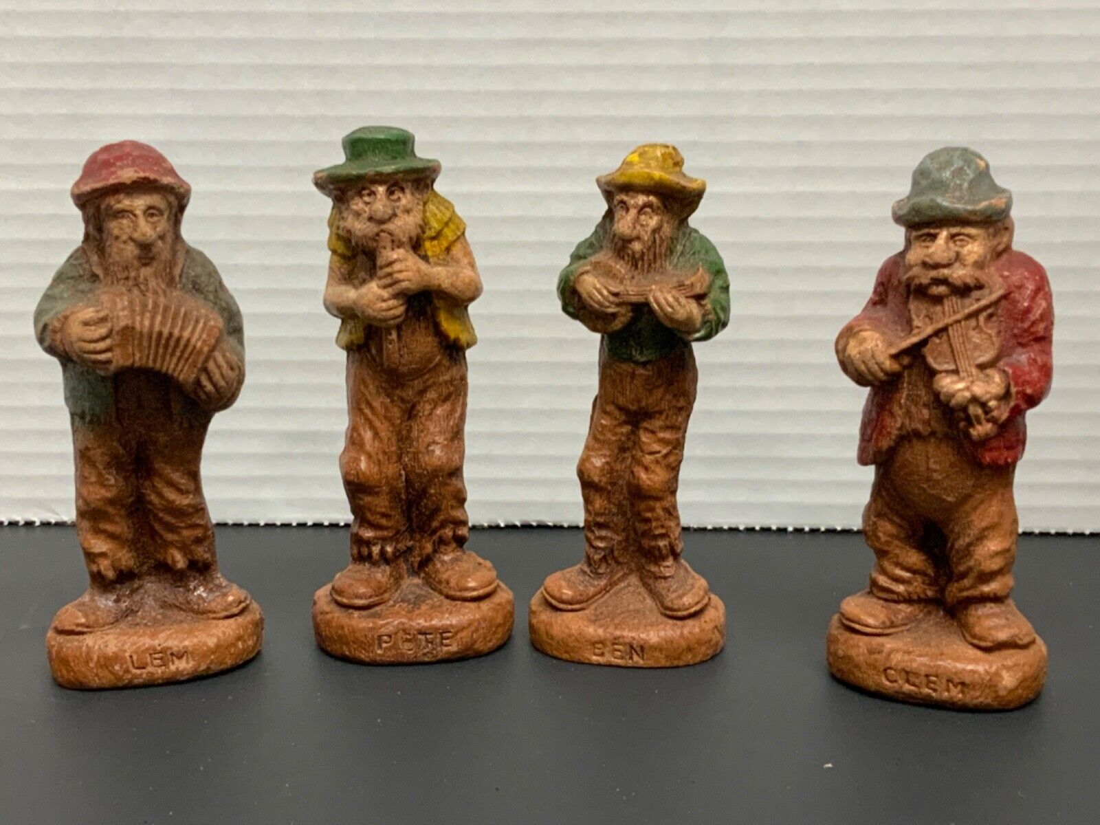 4 VINTAGE 1940s SYROCO HILLBILLY BAND FIGURES