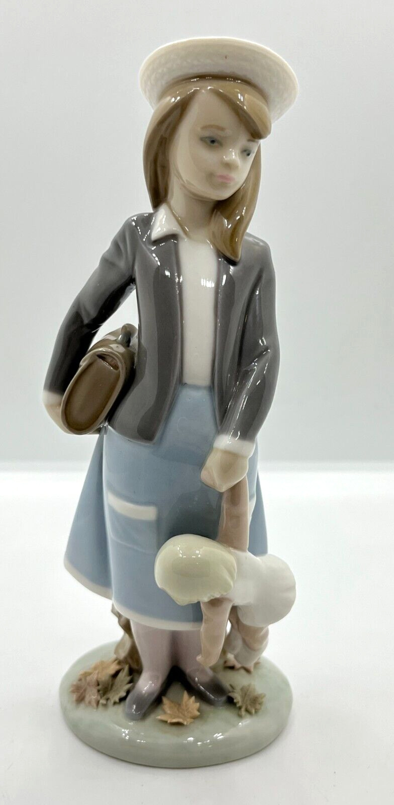 LLADRO  #5218 Autumn Girl With Doll ~  Retired 1999 Figurine {Genuine}