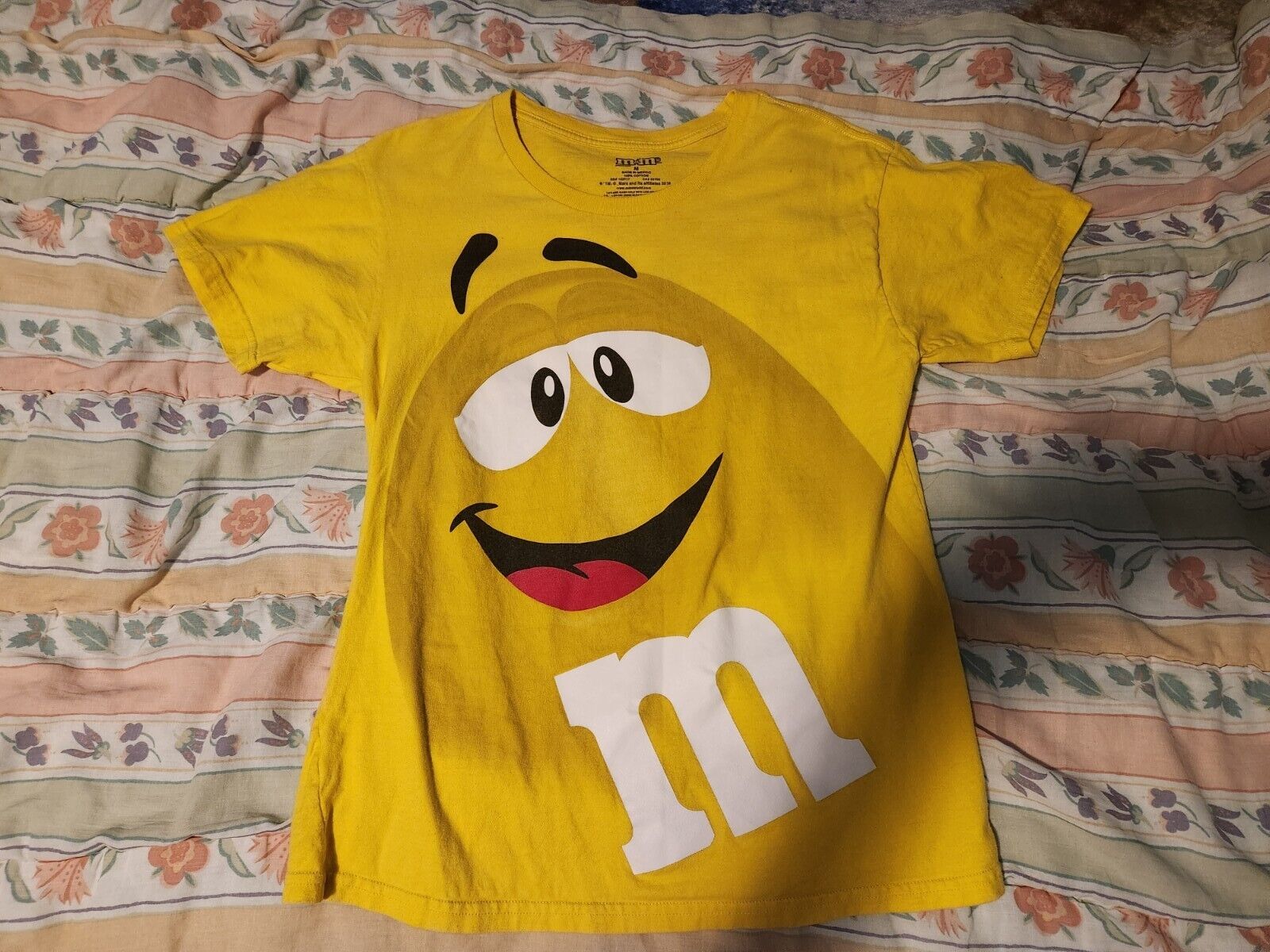 Yellow M&M Size Medium Men\'s T-Shirt 