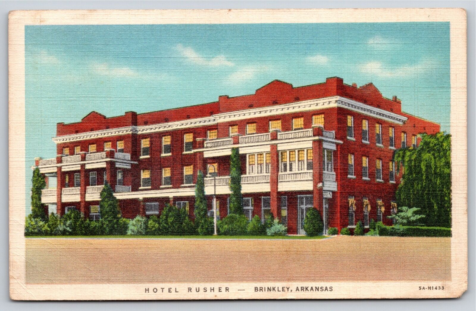 Brinkley Arkansas~Hotel Rusher Bldg Street View~PM 1947~Vintage Linen Postcard