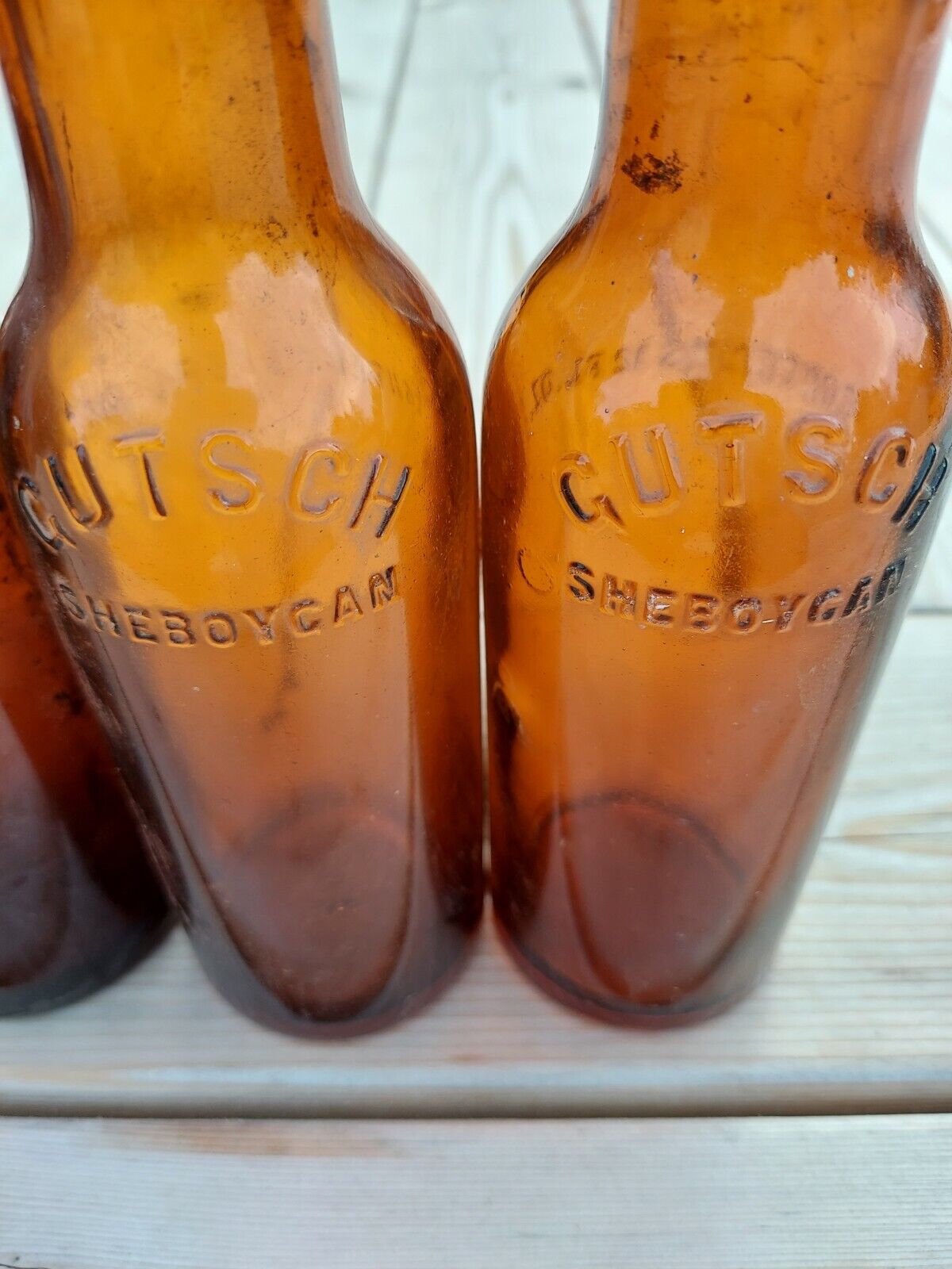 Gutsch Sheboygan Vintage Amber Glass 4 Beer Bottles Antique Bar Man Room 