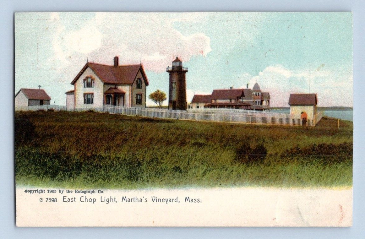 1906. EAST CHOP LIGHTHOUSE, MARTHA\'S VINEYARD, MASS. POSTCARD CK29
