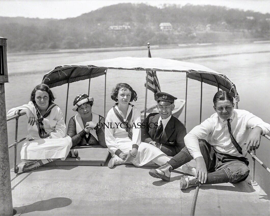 1921 Actor Arthur Byron & Family on Wood Luxury Boat New York Lake 8x10 Photo