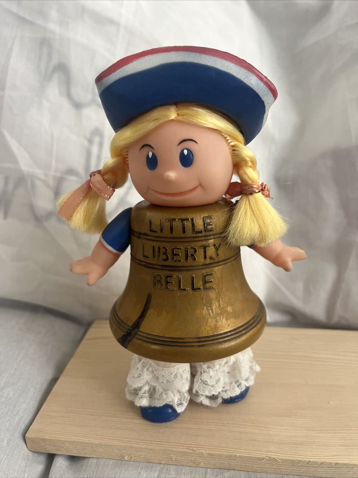 Vintage Little Liberty Belle 1975 Where Comes With Hat