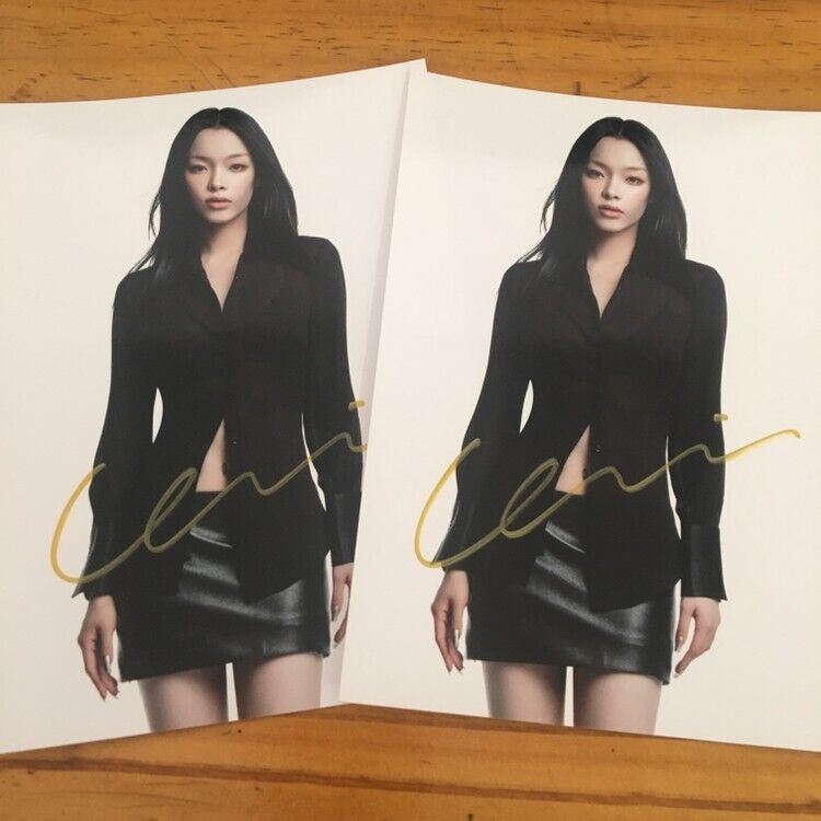 Lexie Liu Autographed Photo Chinese Singers Collection 5*7 RARE LIMITED 2023
