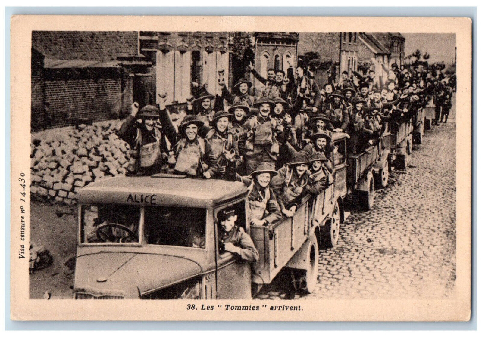 Postcard US Army .Les Tommies Arriving Europe 1945 WW2 Vintage Unposted
