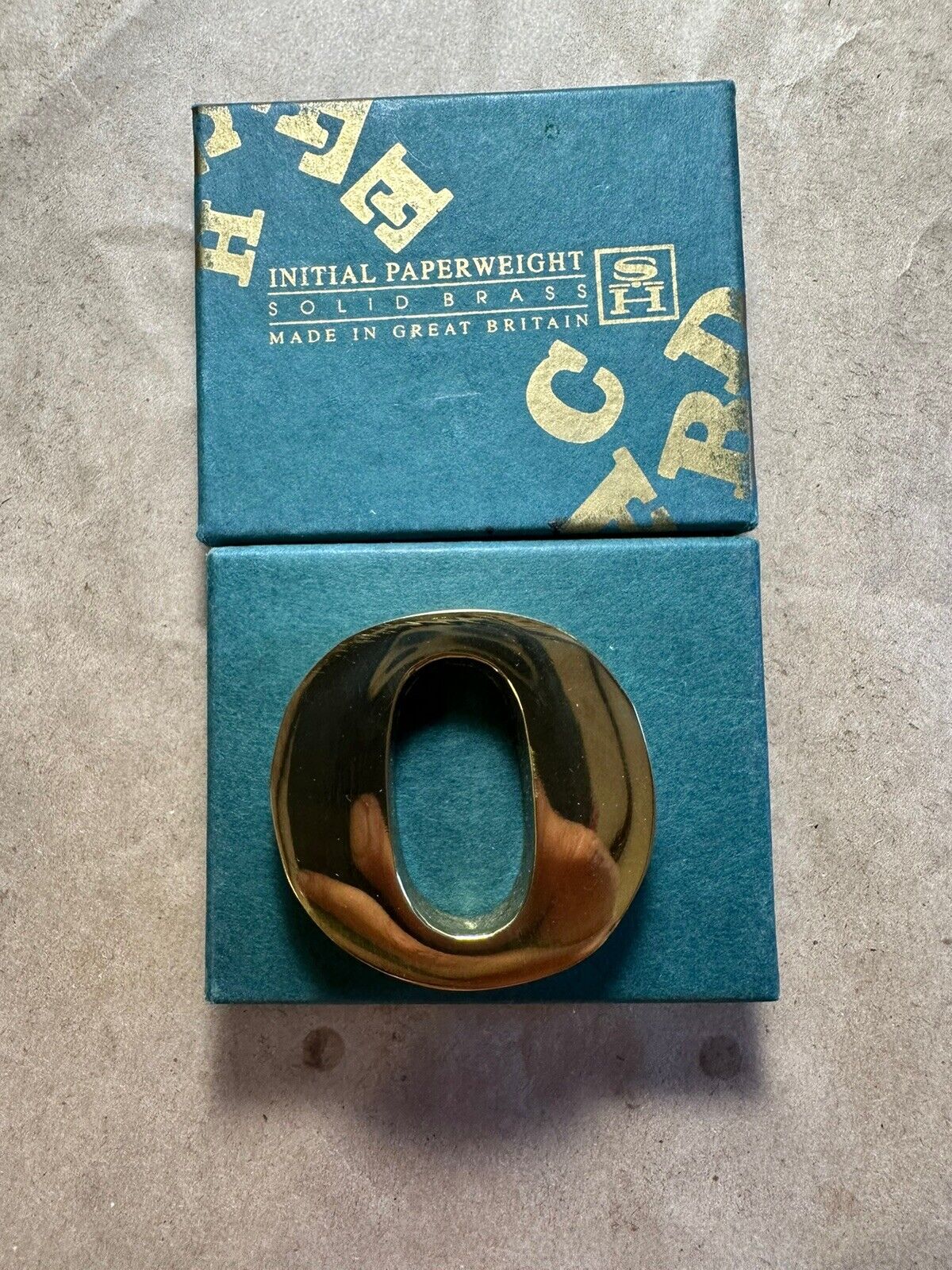 NEW w/Box Stuart Houghton Solid Brass Paperweight Initial Letter O