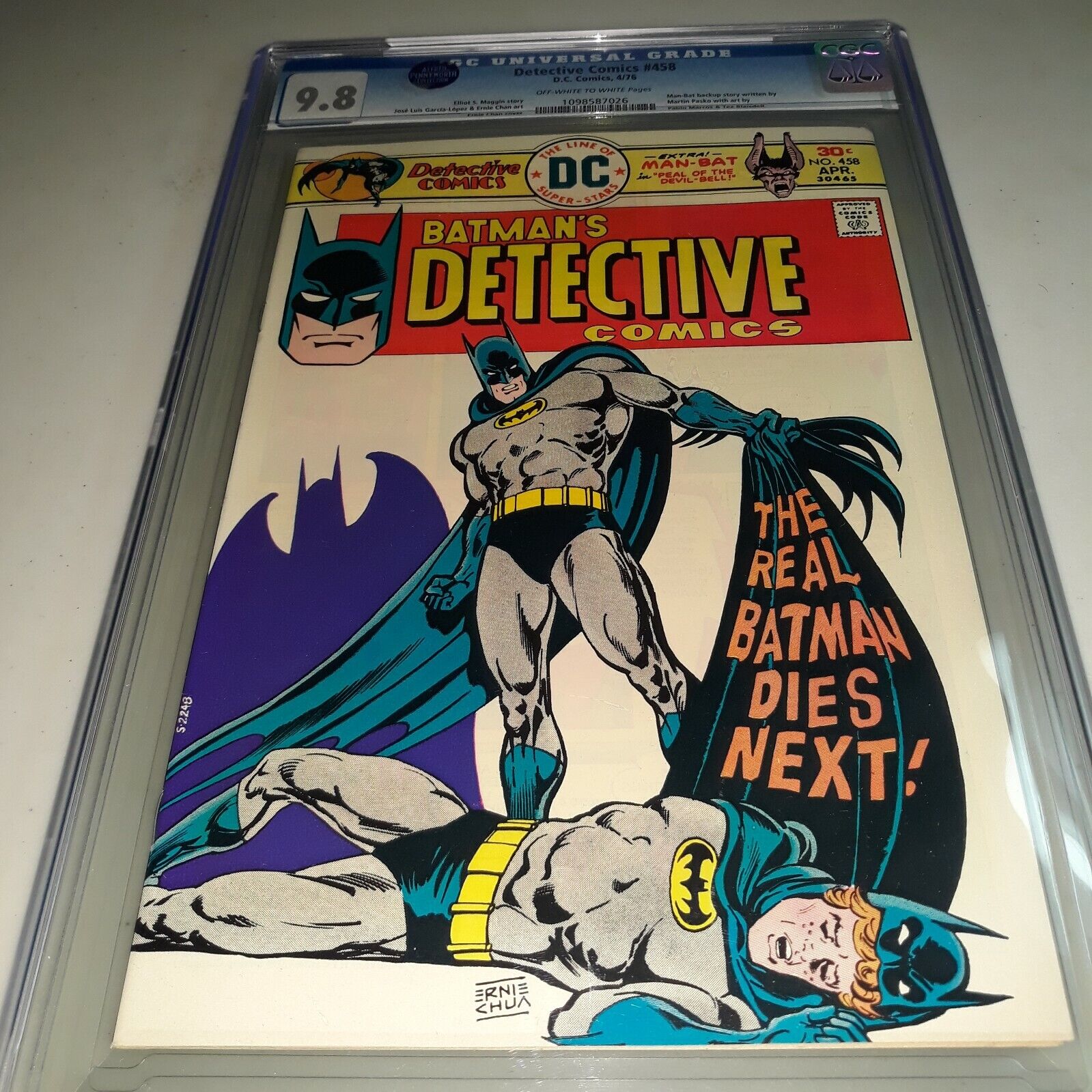Detective Comics #458 CGC 9.8 - Ernie Chan Cover - Man Bat Story - OW to W Pages