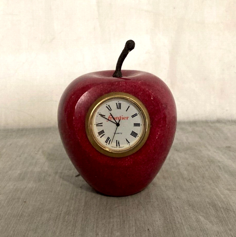 Vintage Collectible FONTIER Life Size Realistic Red Apple 3\