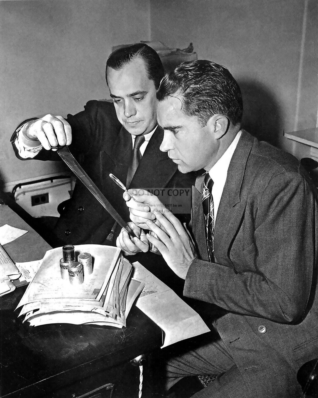 RICHARD NIXON REVIEWS MICROFILM AS PART OF HUAC IN 1948 - 8X10 PHOTO (AB-732)