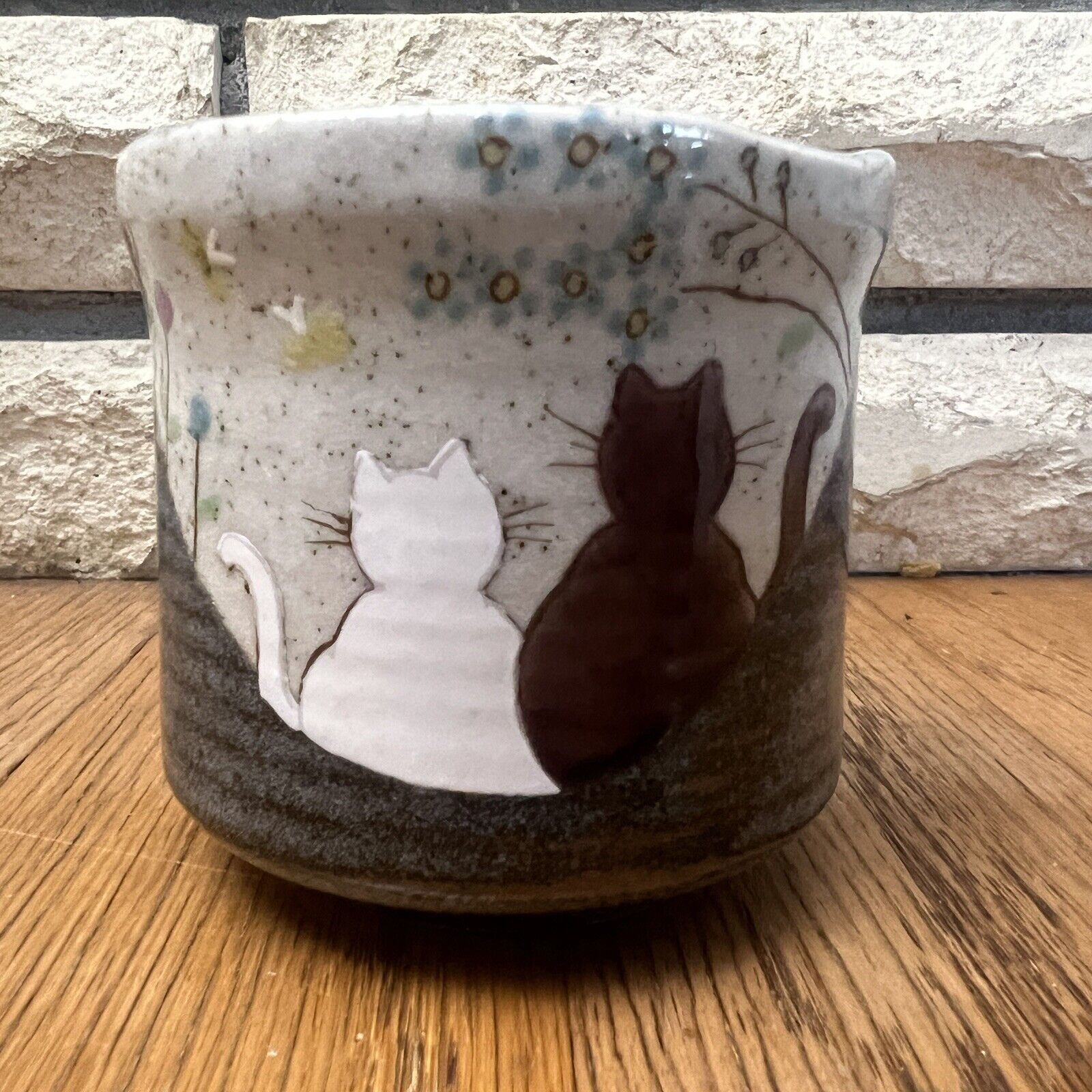 Kutani Yaki Ware Pottery Large Tea Cup Sunny Spot Cat Neko Made in Japan Boxed