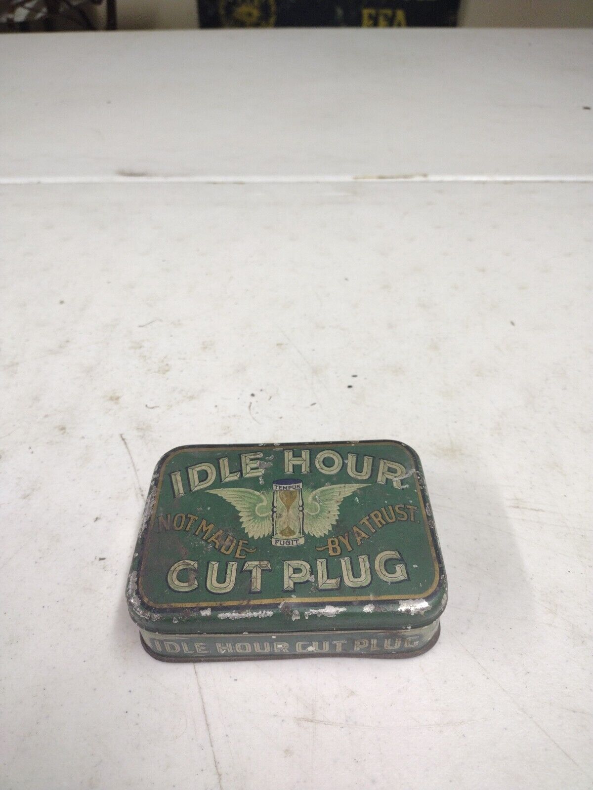 Vintage Idle Hour Cut Plug Tobacco Pocket Tin The Untied States Tobacco Co.