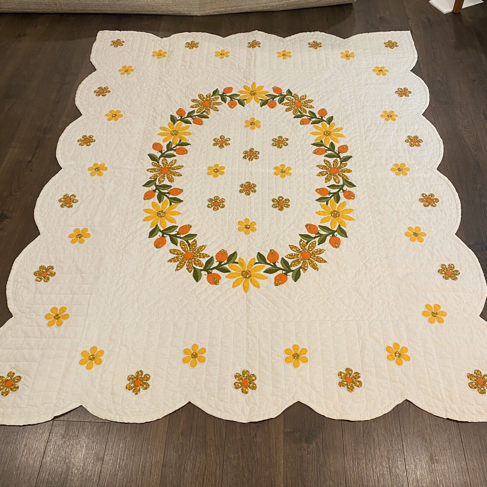 Vintage Quilt Fall Floral Hand Quilted Scalloped 90”X 73” Farmhouse Grandmother