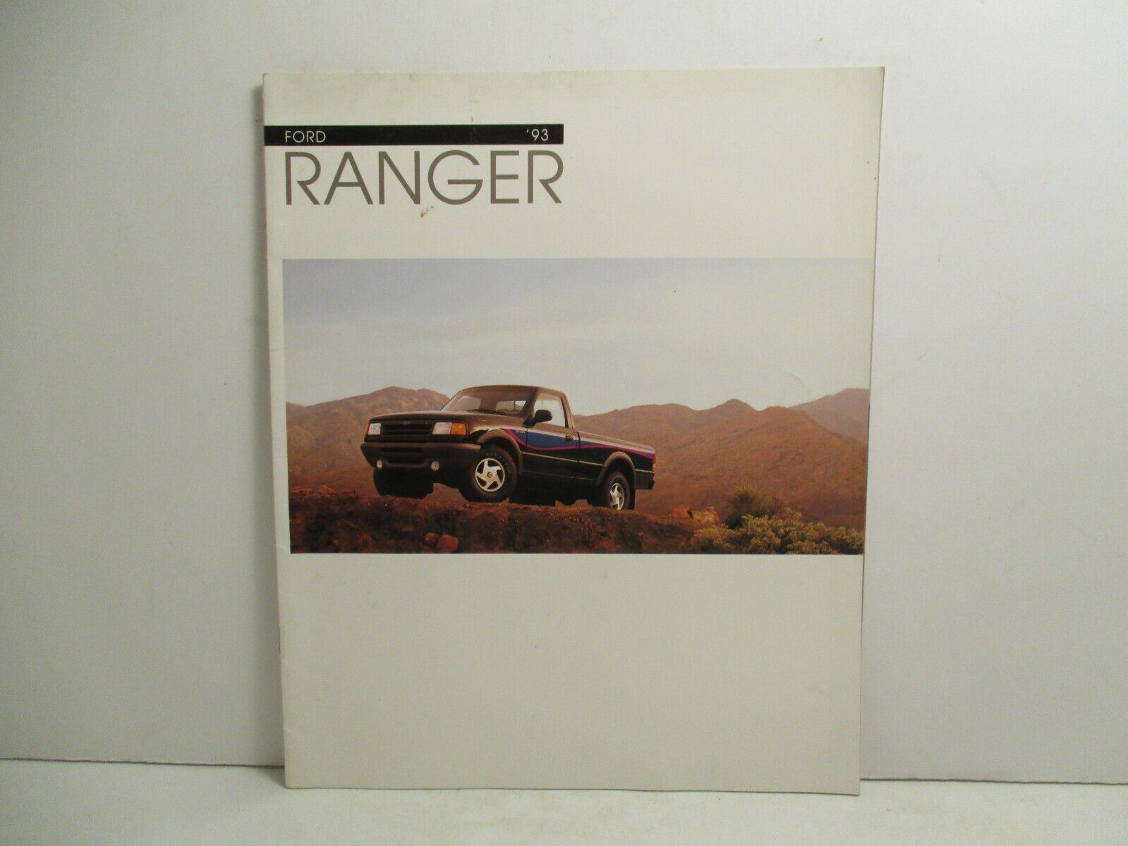 1993 Ford Ranger Vintage Gas Oil Garage Trucks Dealer Brochure Garage Diesel