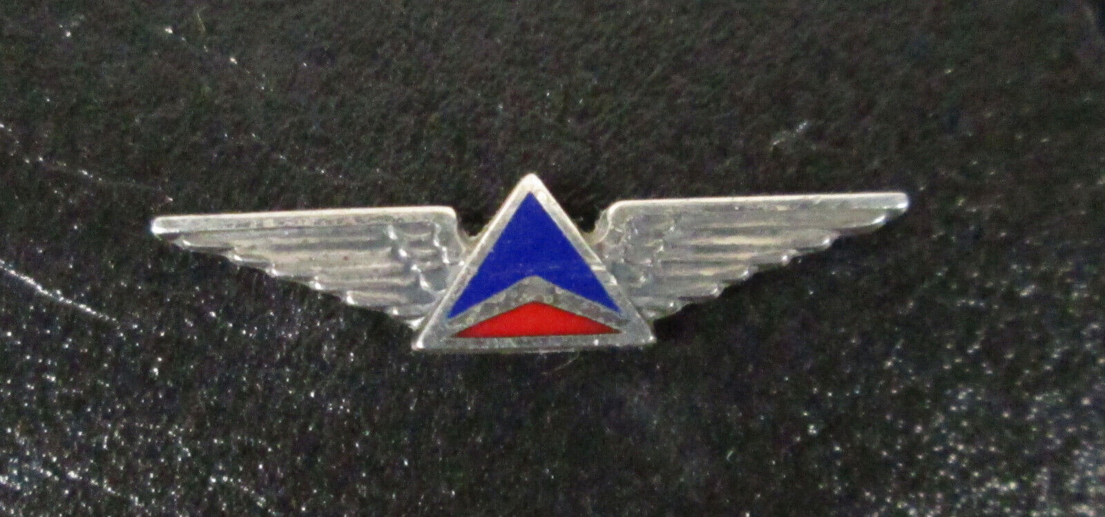 Vintage Delta Airlines Sterling Silver Hard Widget Service Pin by Maker M, 0.8g