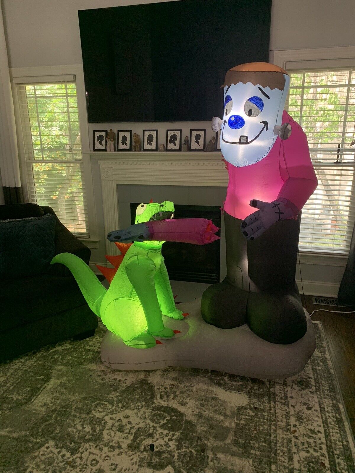 Gemmy Animated Airblown Inflatable Prototype Missing Arm Monster With Pet Dragon