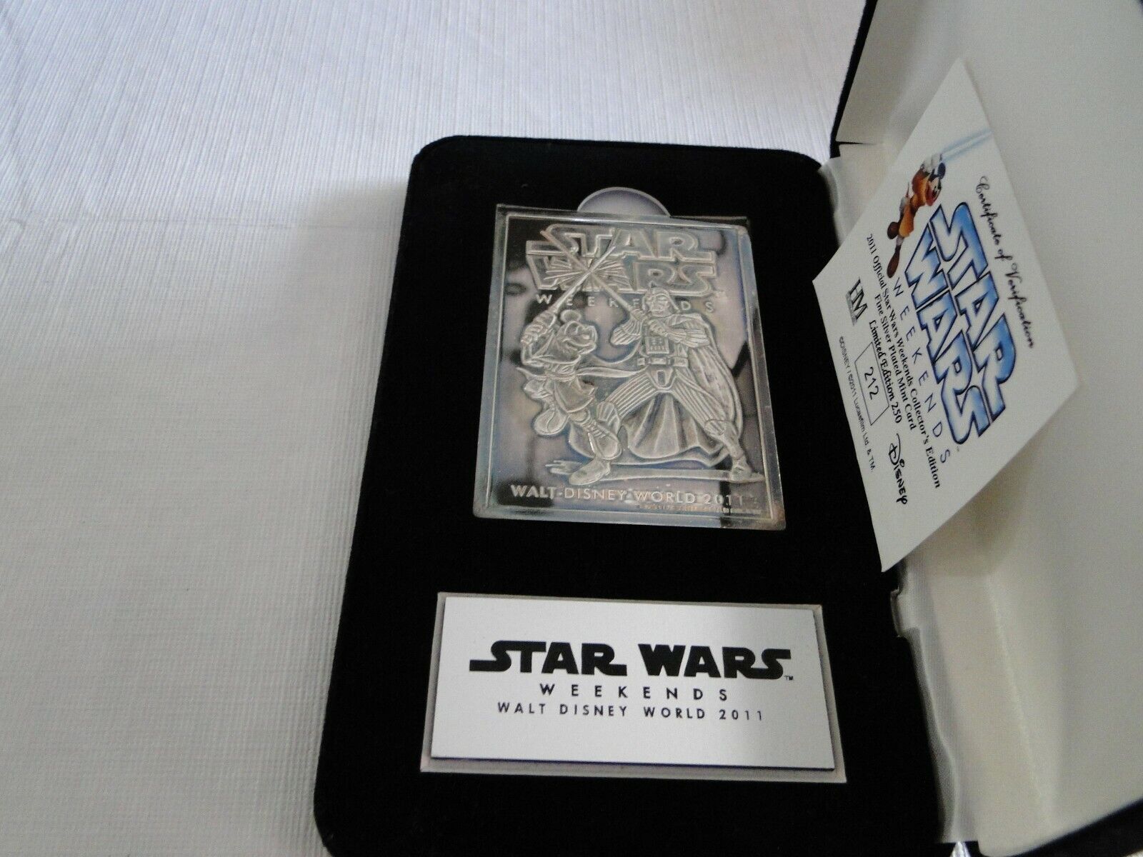 2011 Disney Star Wars Weekend Collectors Silver Plated Card Limited edition