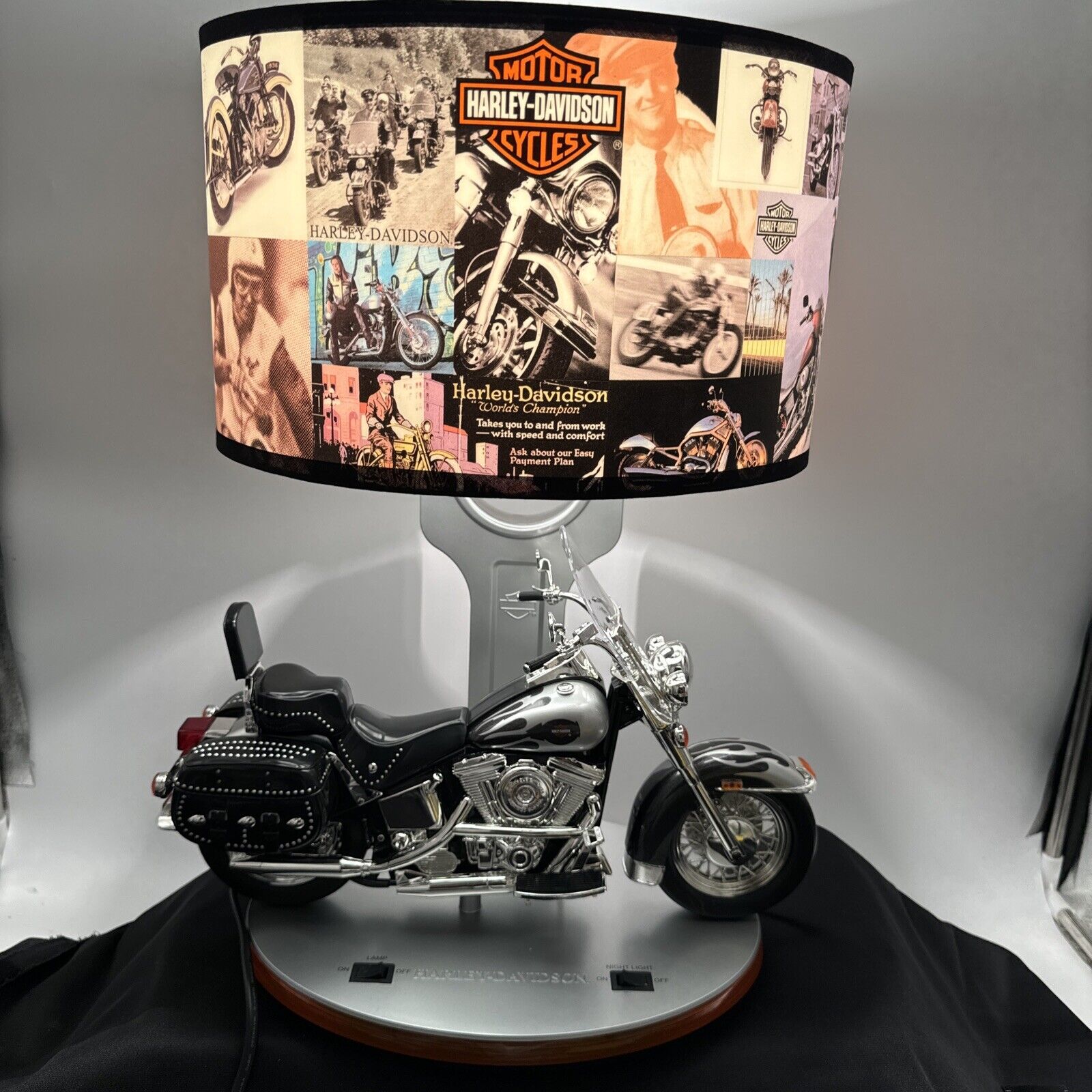 Harley Davidson Motorcycle Heritage Softail Table Lamp Night Light Vintage 2004
