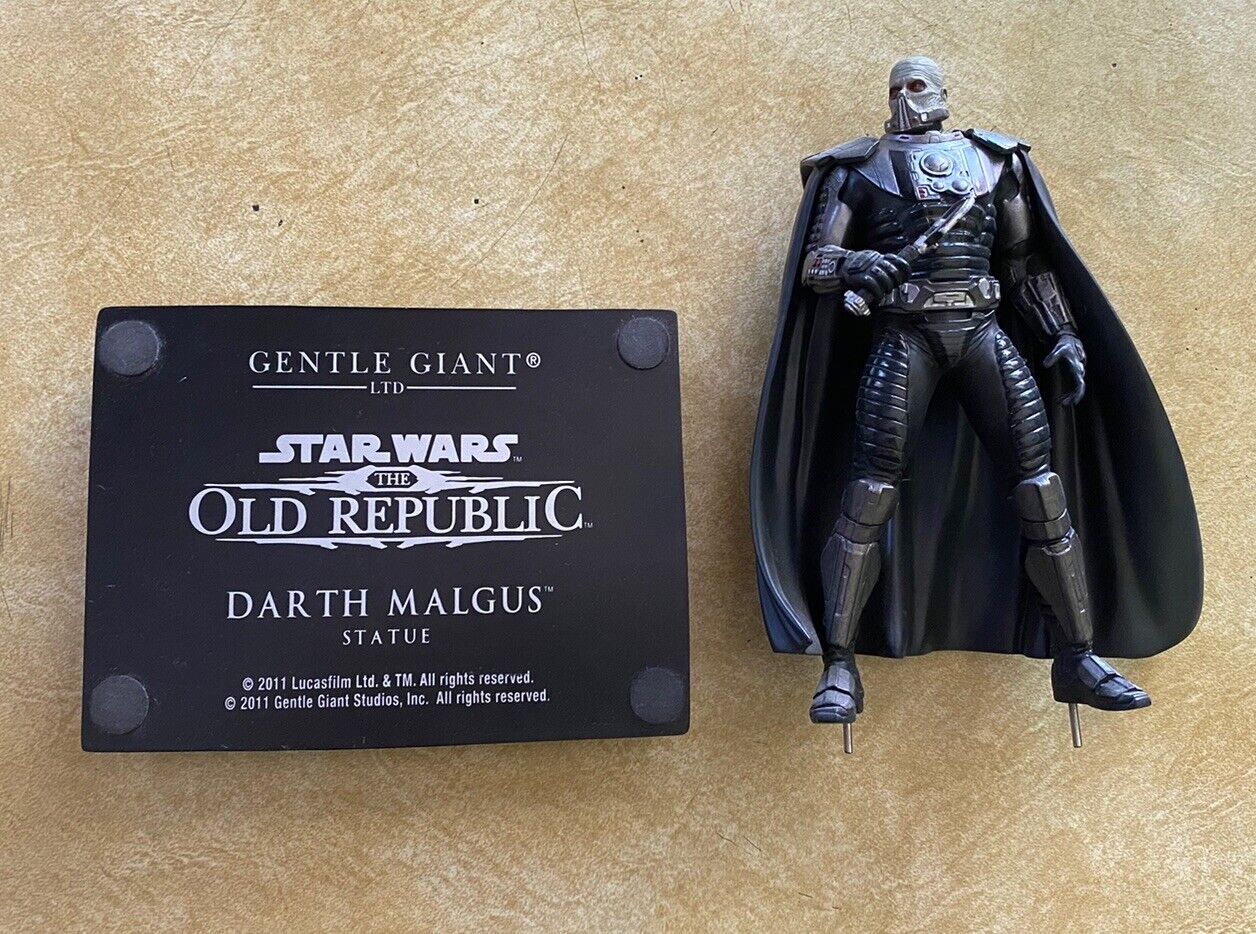 Star Wars Darth Malgus Statue The Old Republic Figure (Missing Lightsaber Blade)
