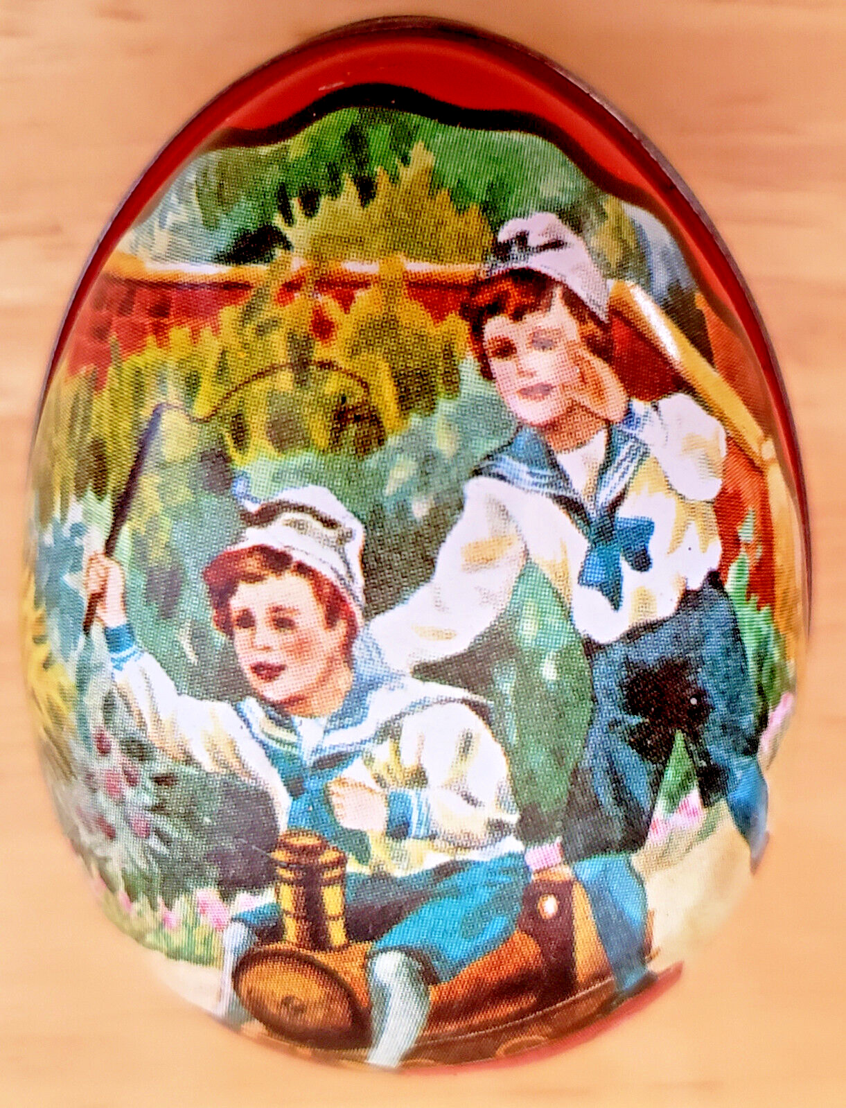 ANTIQUE Vintage 1940-60s EASTER EGG Tin Litho CANDY CONTAINER Boys TRAIN WAGON