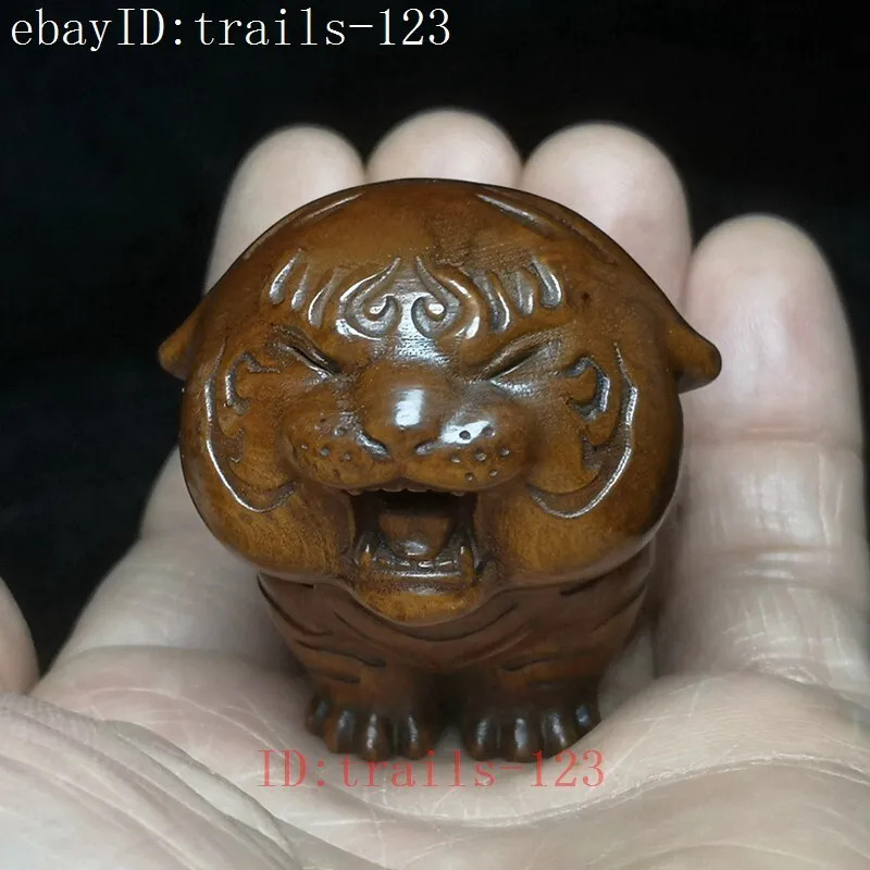L 5.7 CM Japanese boxwood hand carved Animal Tiger Figure statue Decoration gift
