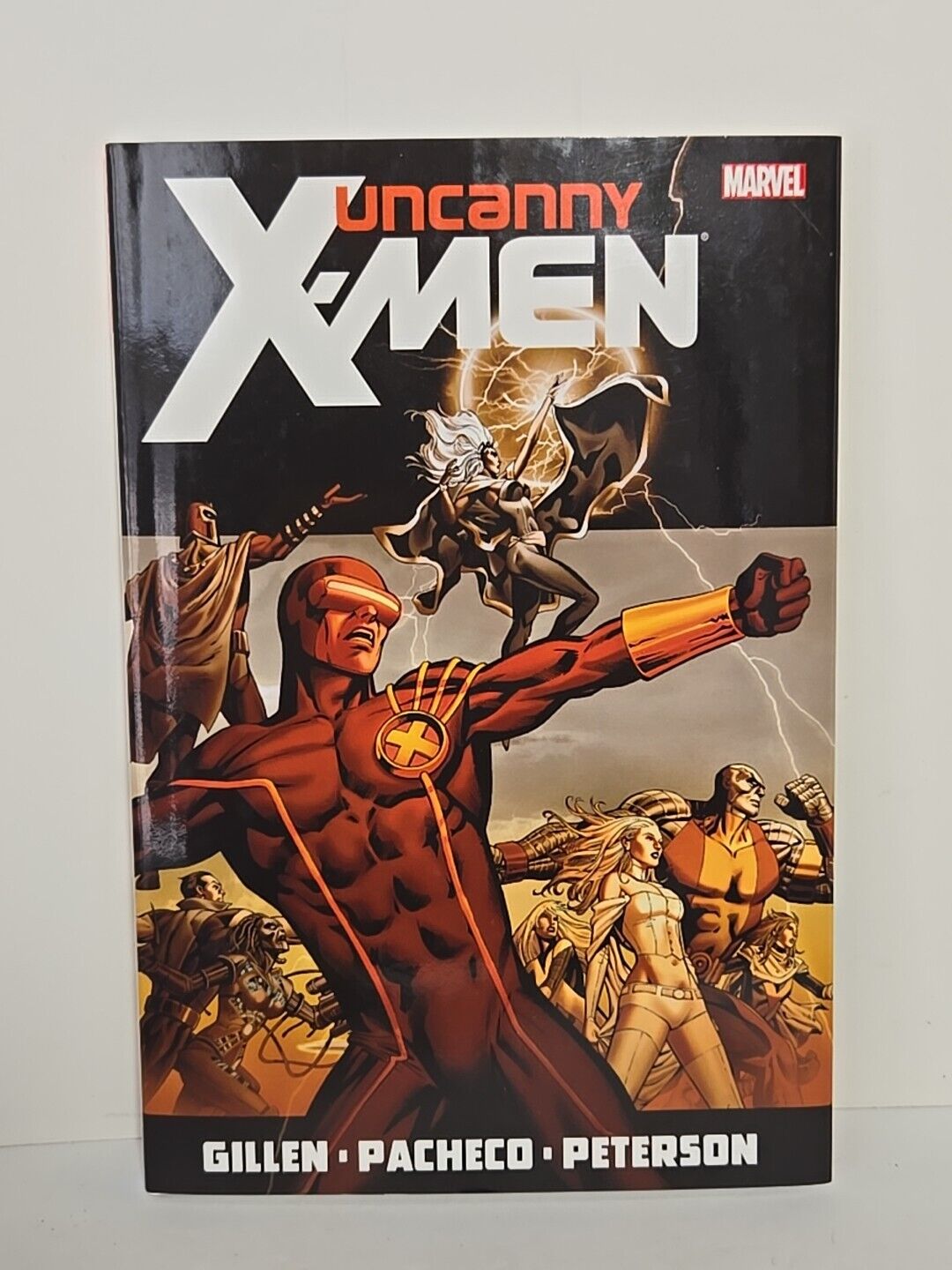 Uncanny X-Men by Kieron Gillen #1 (Marvel, May 2012) VERY GOOD 
