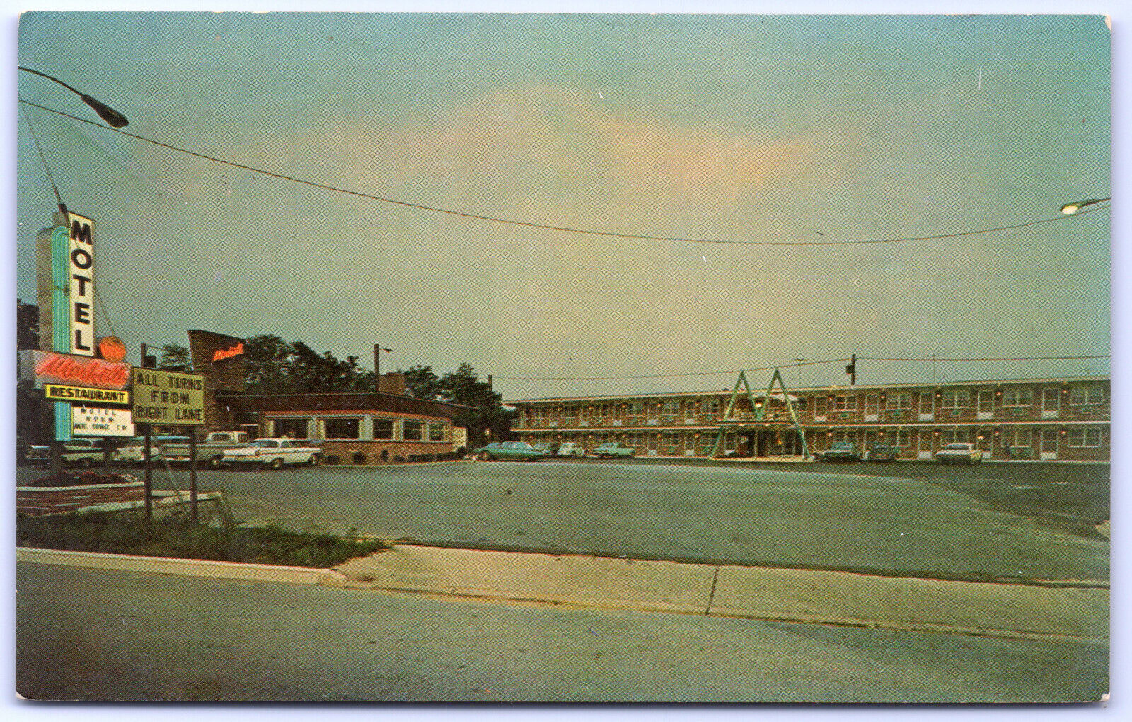 Postcard NJ New Jersey Markette Motel & Restaurant Bridgeton c.1950s Cars UNP C4
