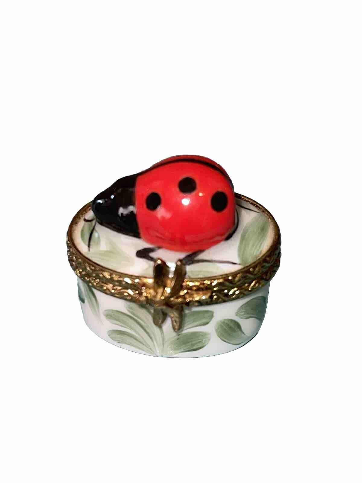 Peint Main LV Limoges Trinket Box  Ladybug