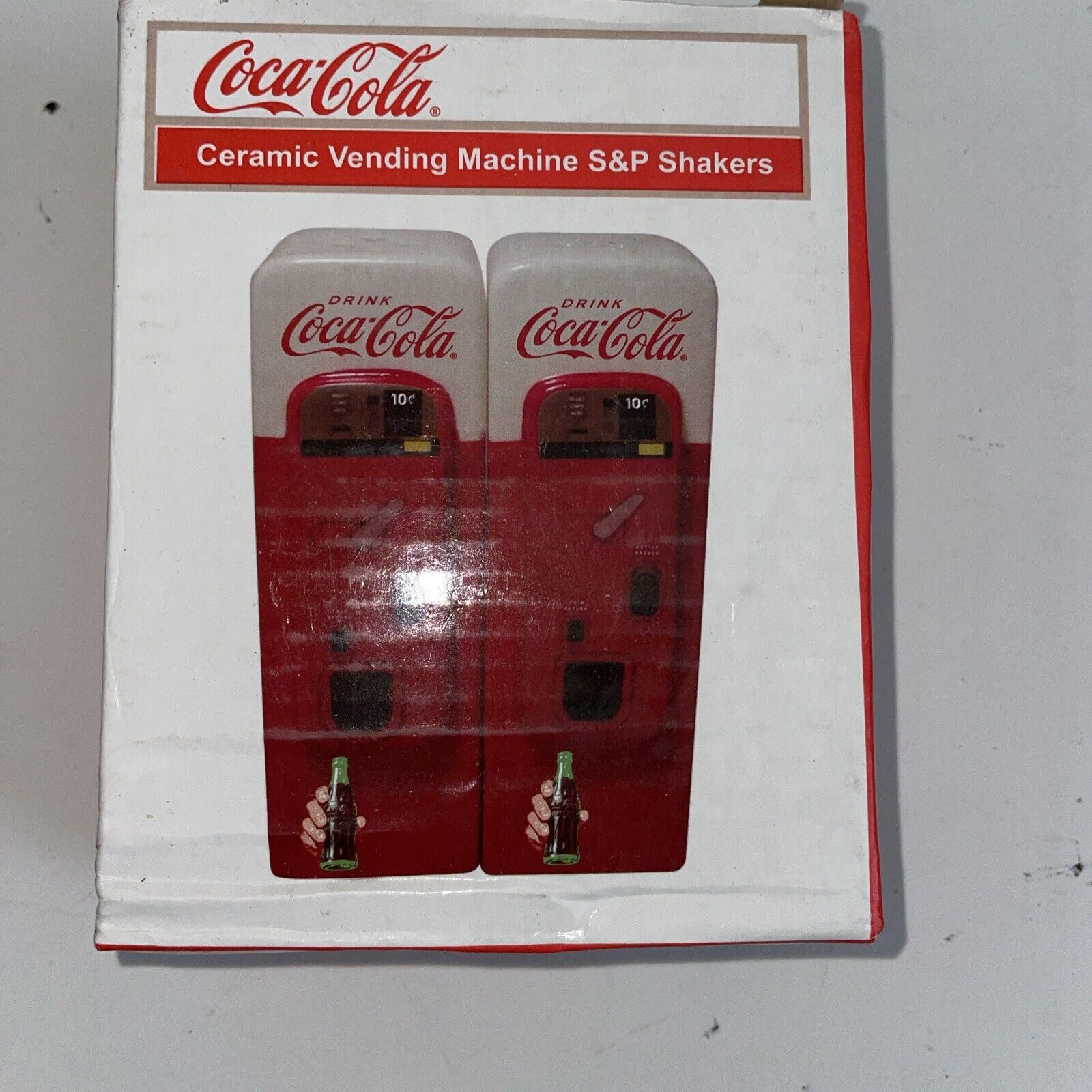 Coca Cola Sunbelt Gifts Ko Ceramic Salt & Pepper Vending Machine With Box New