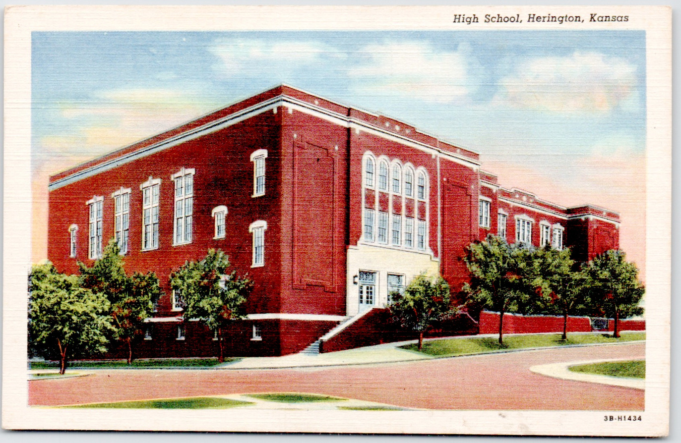 Herington Kansas High School Building USA KS Vintage Postcard Linen