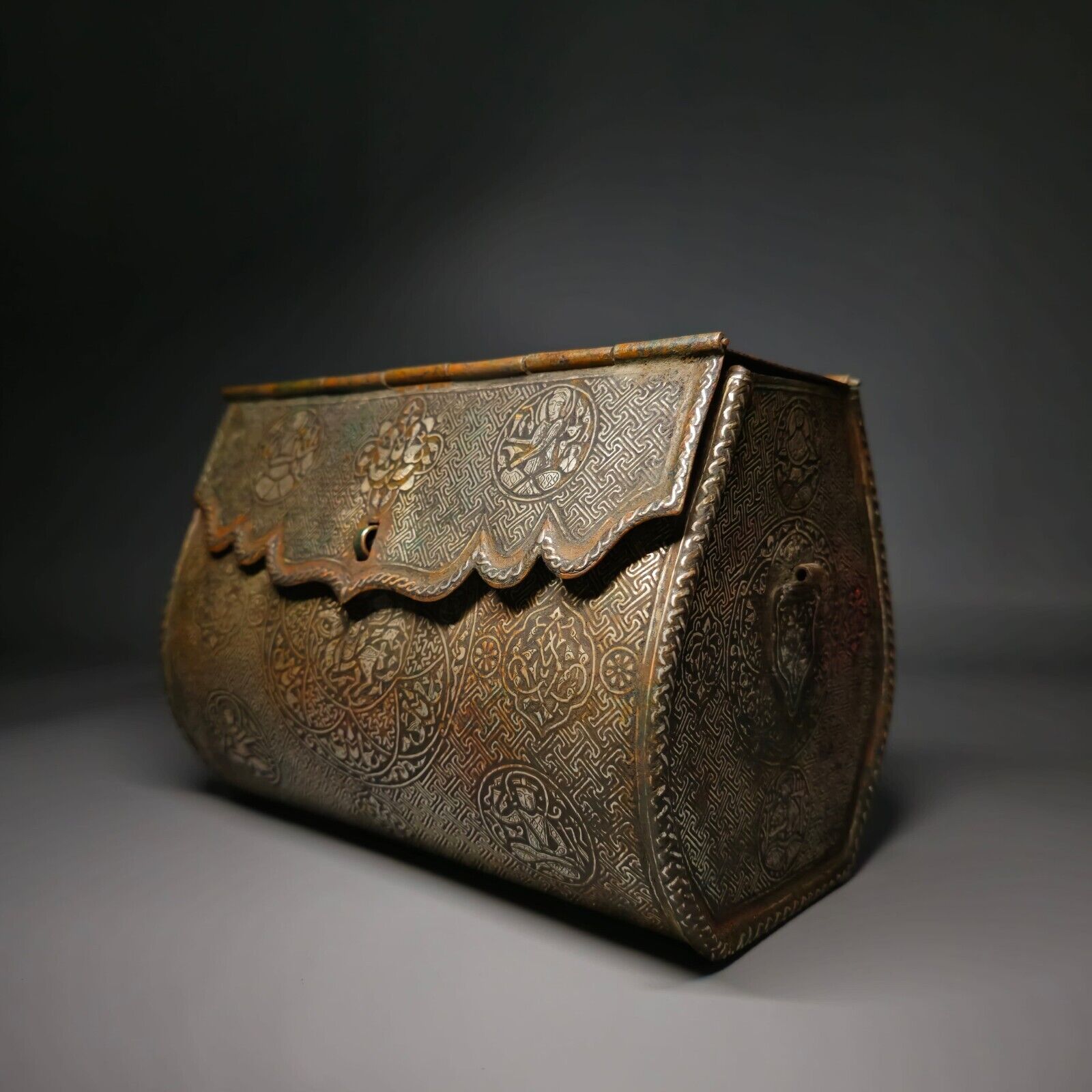 Unique 14th Century Mosul Bronze Handbag With Sliver Inlays 
