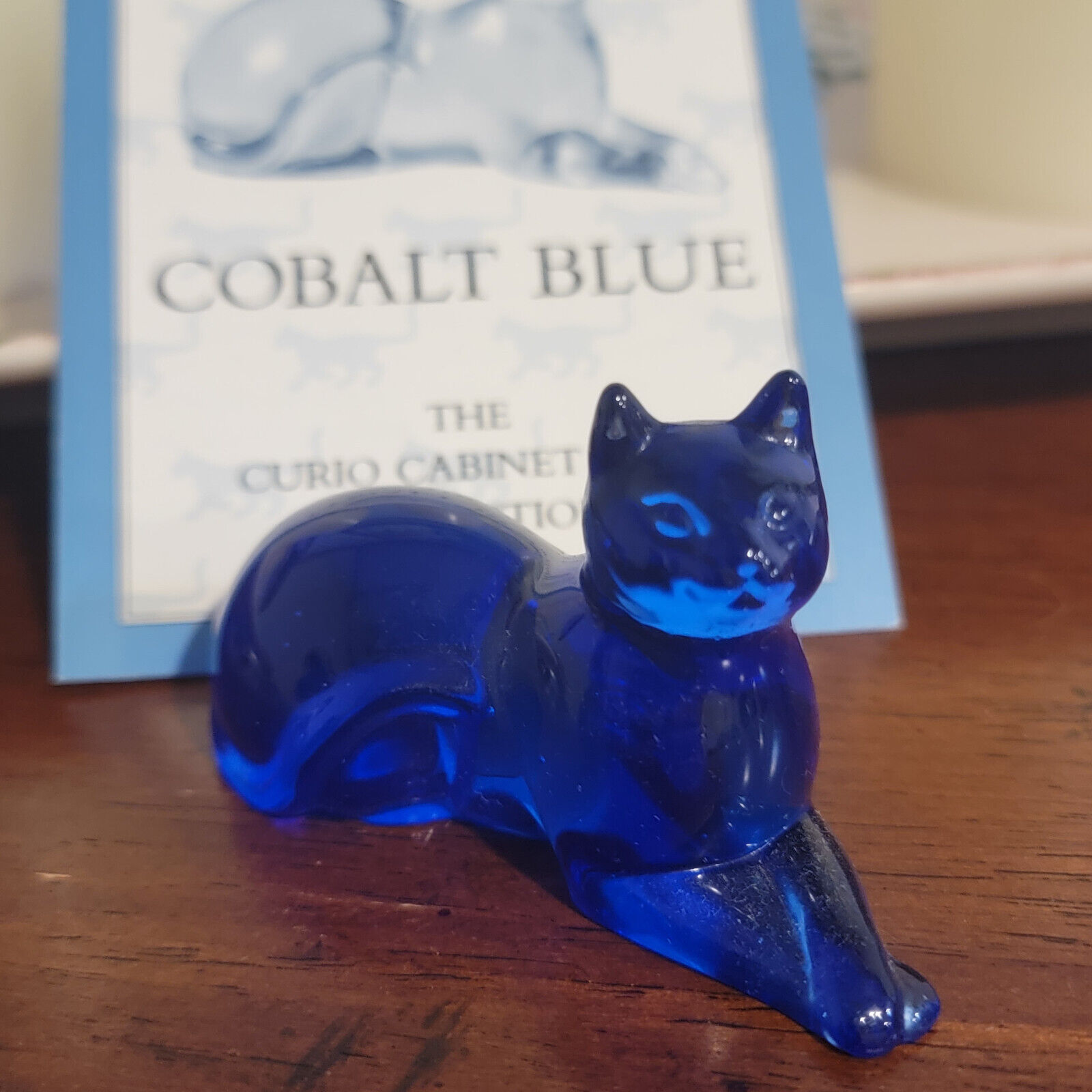Cobalt Blue Cat Kitty Figurine The Franklin Mint Curio Cabinet Collection 1986