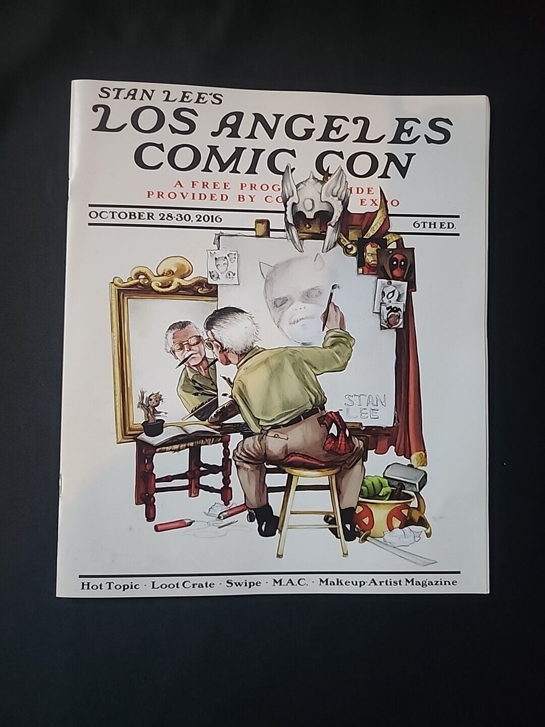 Los Angeles Comic-Con Souvenir Program Oct 2016 STAN LEE COVER RARE MARVEL LOOK