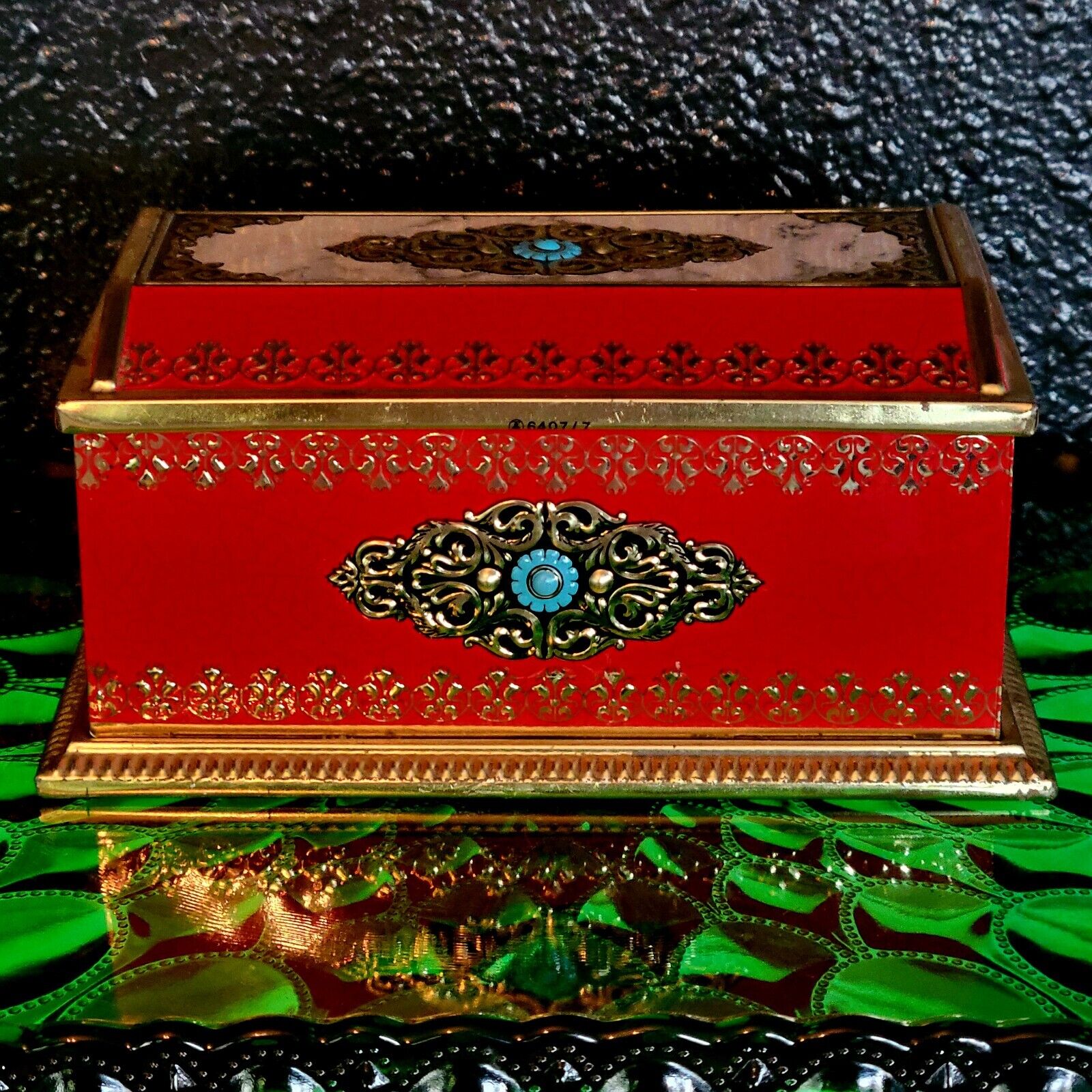 Vintage Linette Biscuit Red w. Gold Details Treasure Chest Tin Made In Germany 