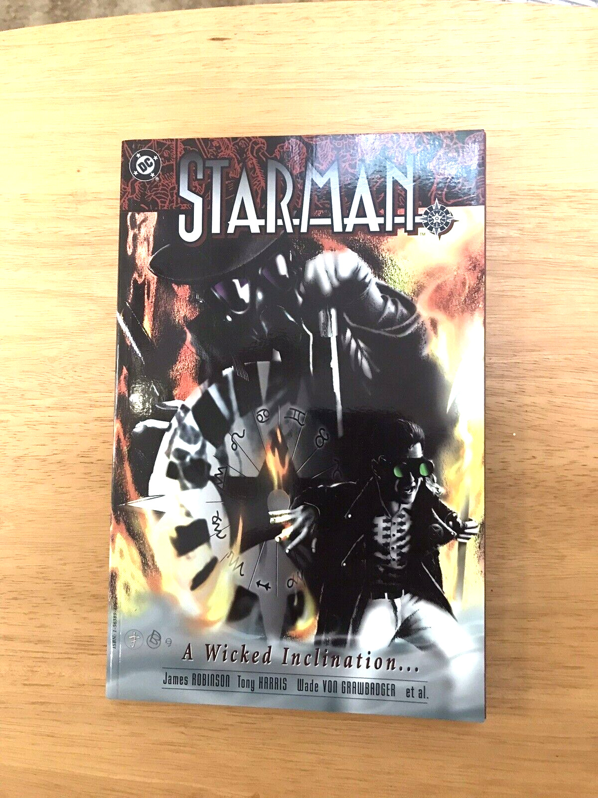 Starman: A Wicked Inclination D.C. Trade Paperback  James Robinson Story 