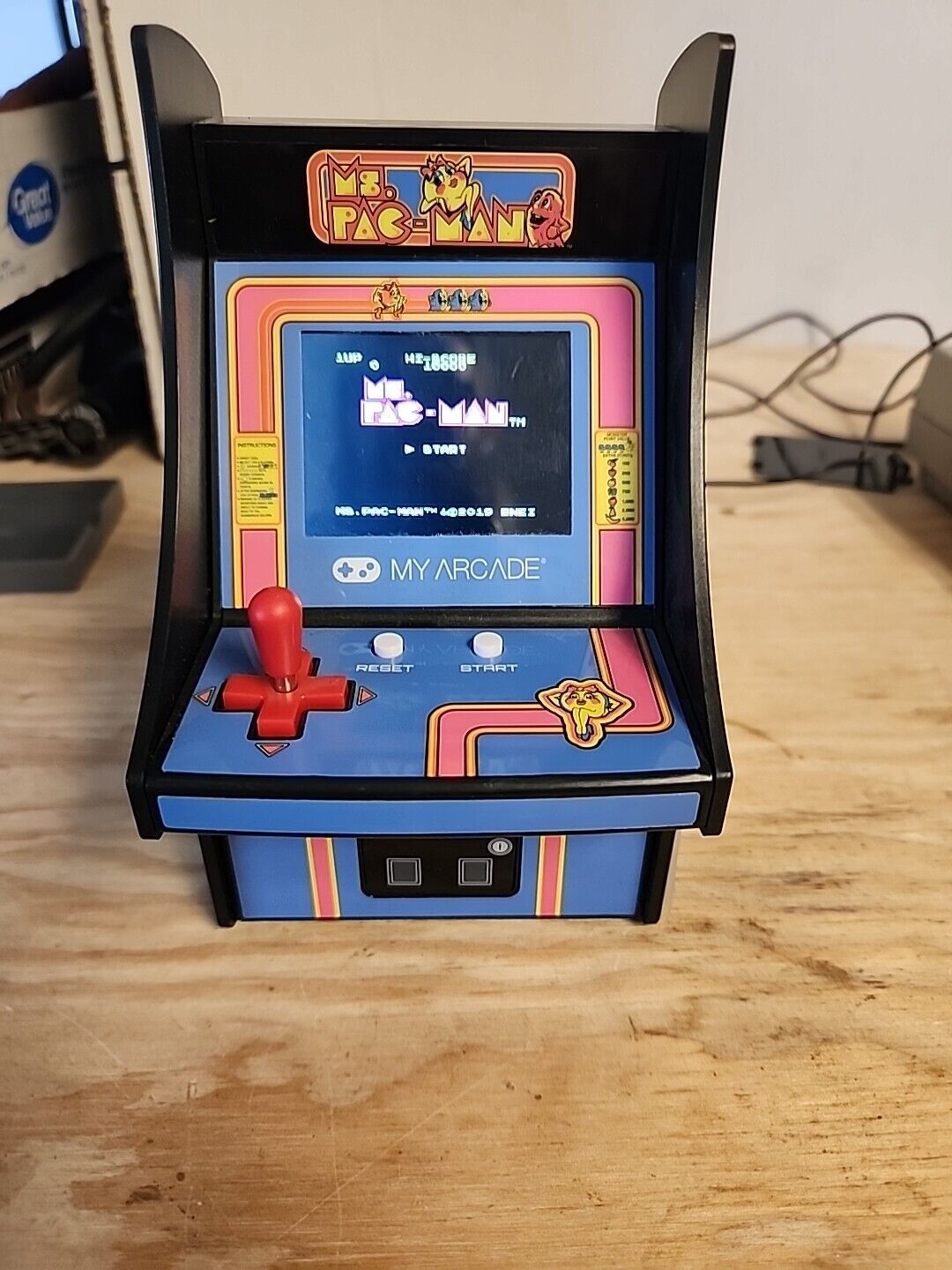 Ms. Pac-Man Micro Player Pro: 6.75\