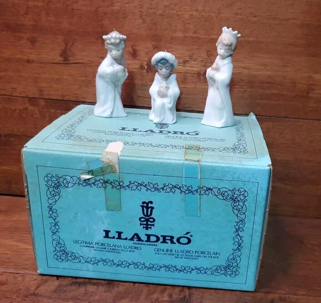 *MINT* Lladro Porcelain Mini Reyes 5729 Ornaments Nativity Original Box