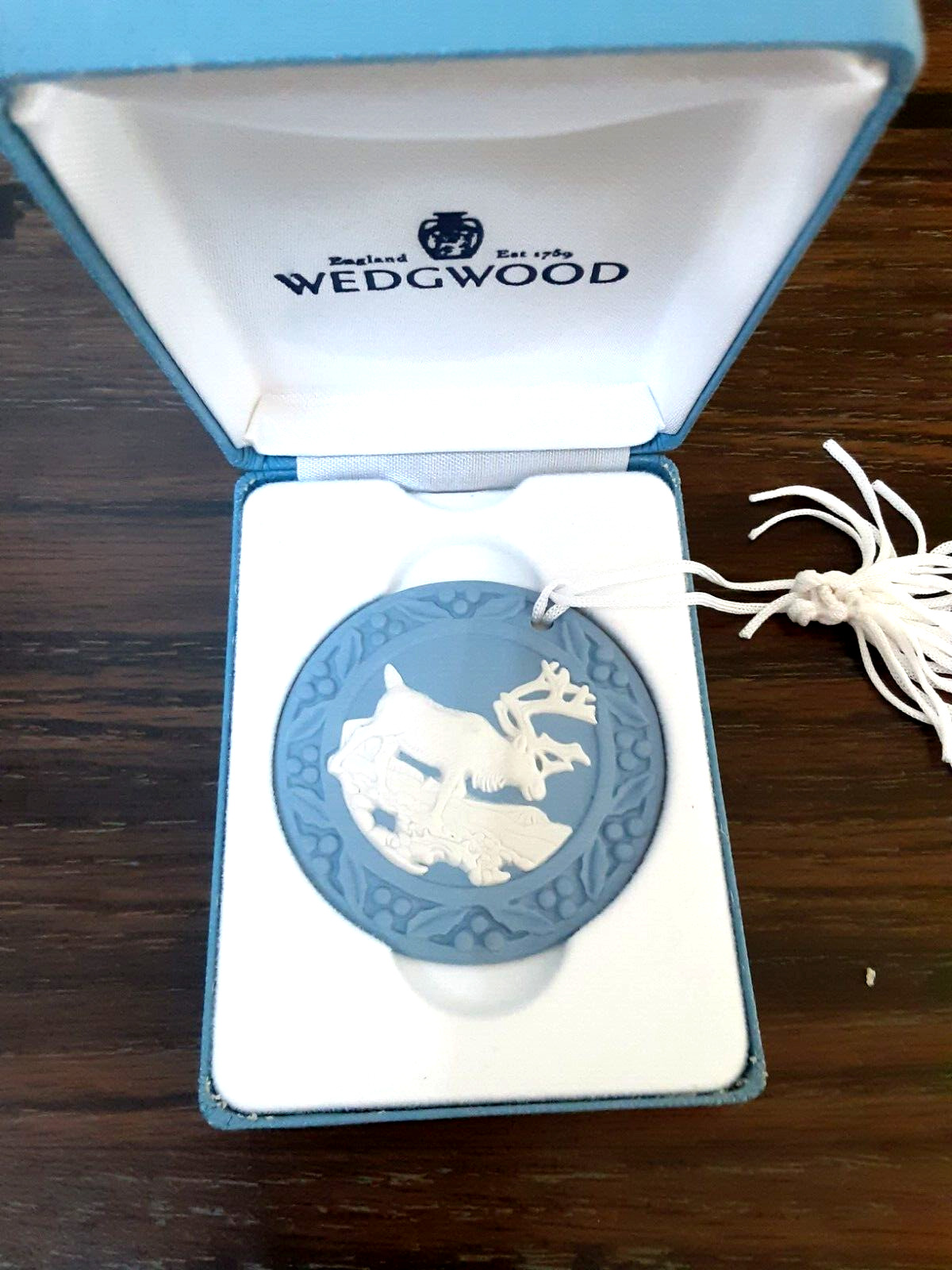 Wedgwood Est 1759 England Original Box Blue on Cream Medallion Rare