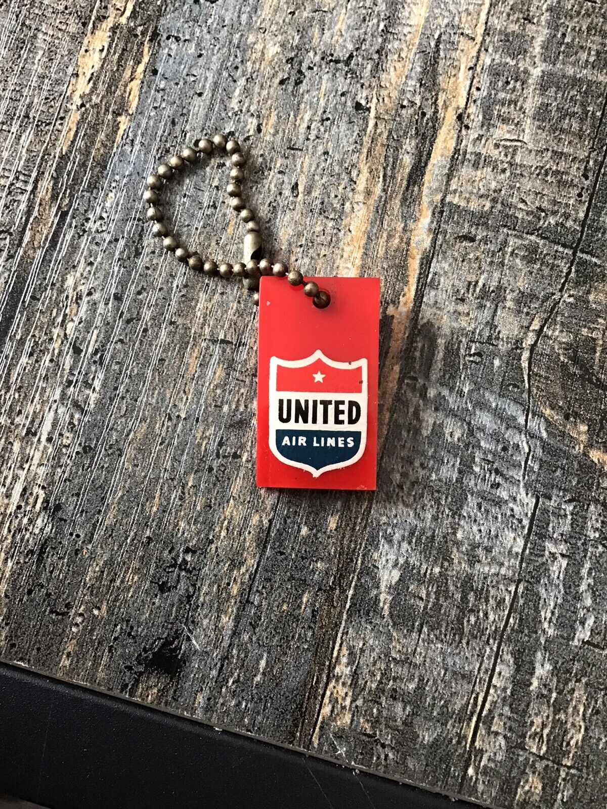 Vintage United Airlines Key Chain 1 1/2”x 3/4” hard To Find