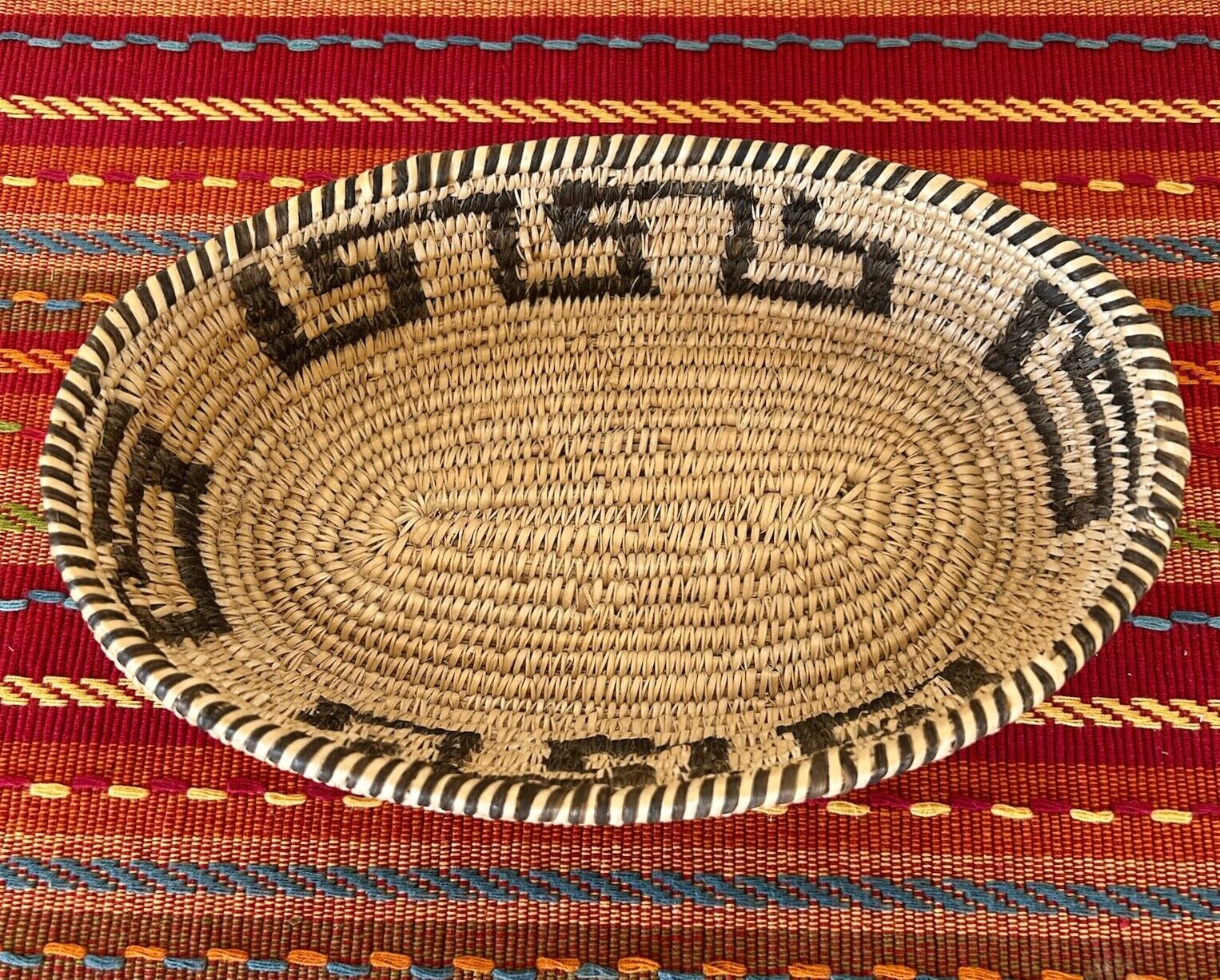 Vintage (1981) Havasupai Hand Crafted Oval Basket by a Noted Weaver