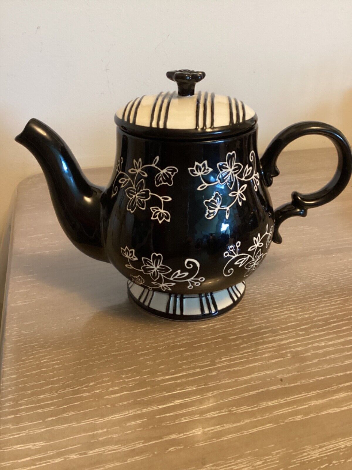 Temptations Black Floral Lace Teapot w/ lid