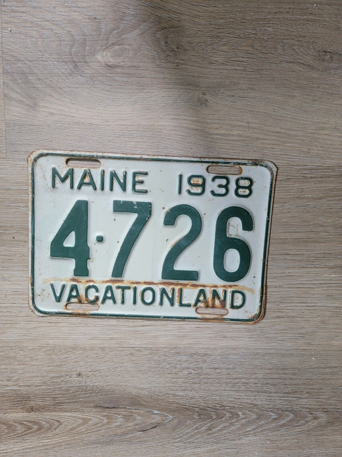 1938 MAINE license plate ORIGINAL vintage auto tag Man Cave Decor White Green