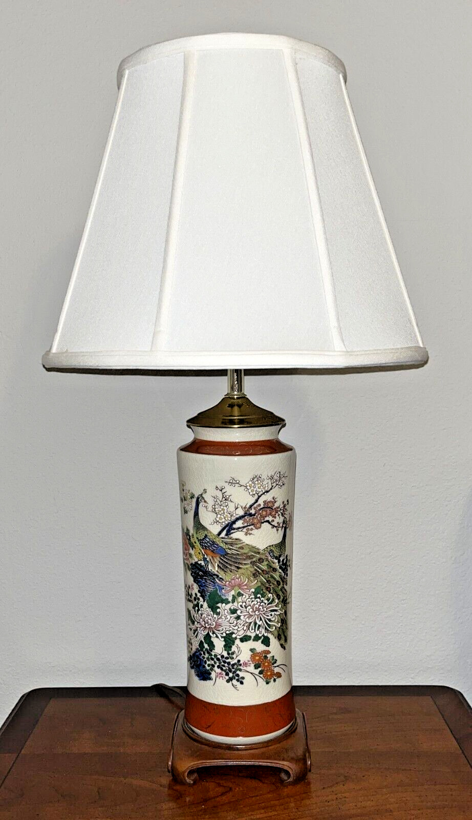 VINTAGE IMARI STYLE ORIENTAL TABLE LAMP - PEACOCK - Floral - Porcelain 27 1/2\