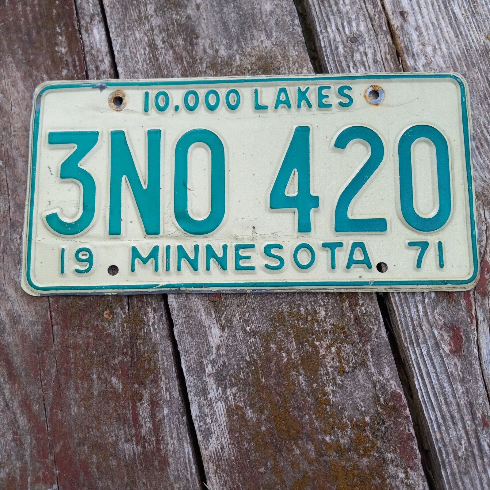 1971 Minnesota License Plate - \