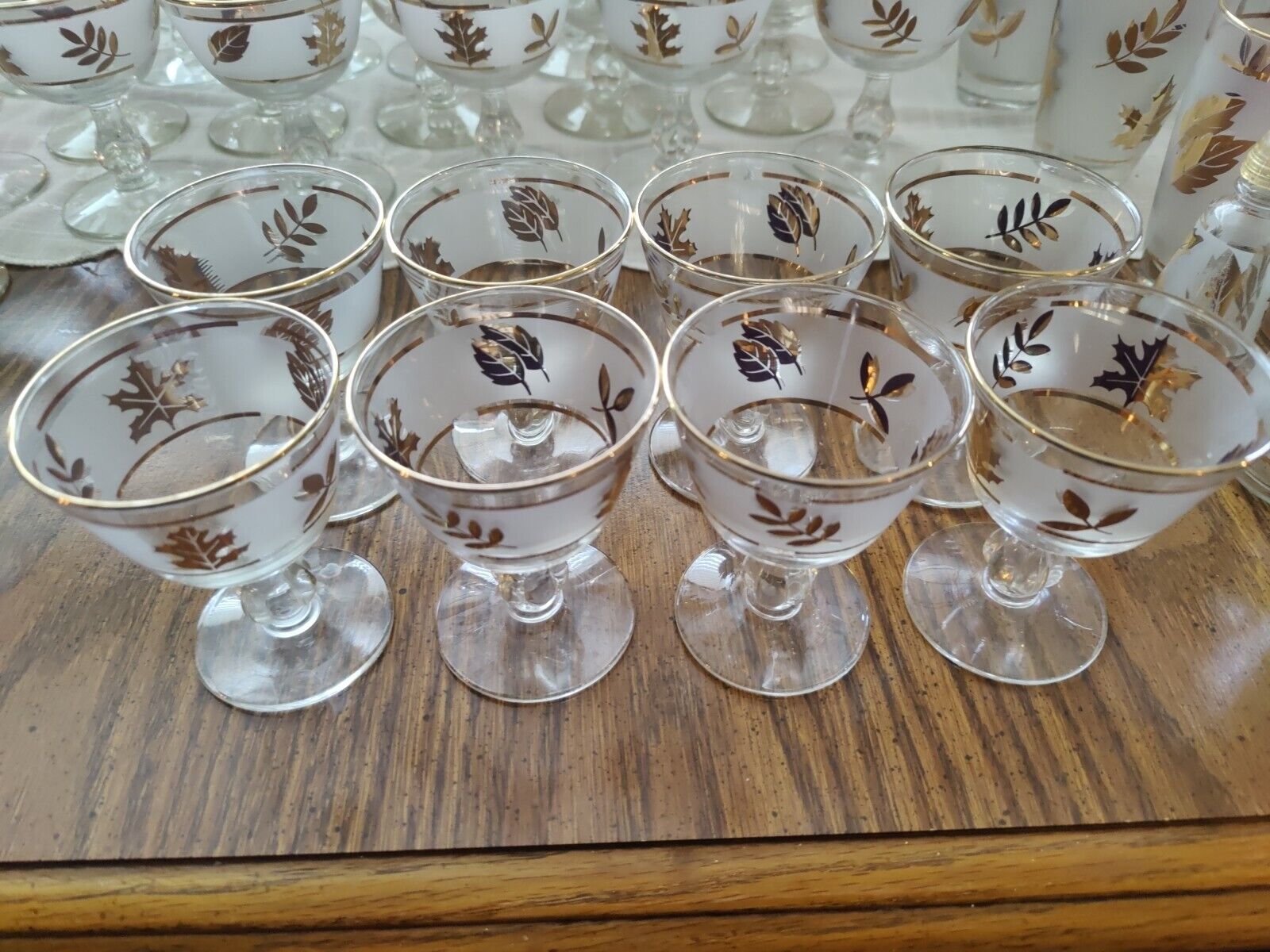 Vintage Set of 8 Libbey Starlyte Gold Leaf Frosted Sherbet Champagne Glasses MCM