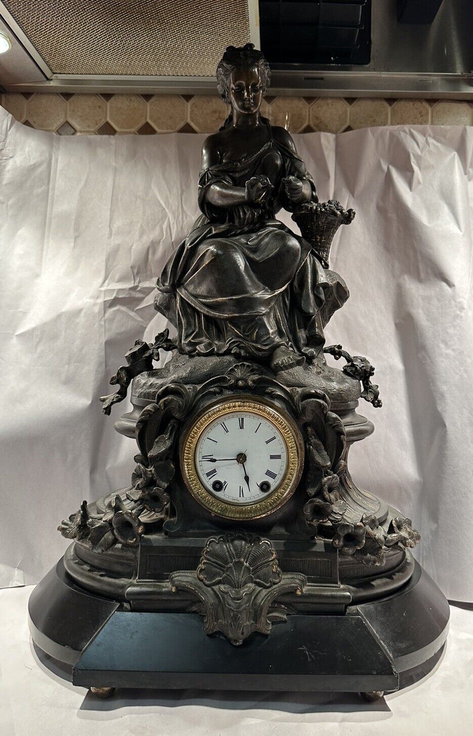 Rare Antique Seth Thomas & Sons Figural Cast Metal Mantel Clock Model No. 8029