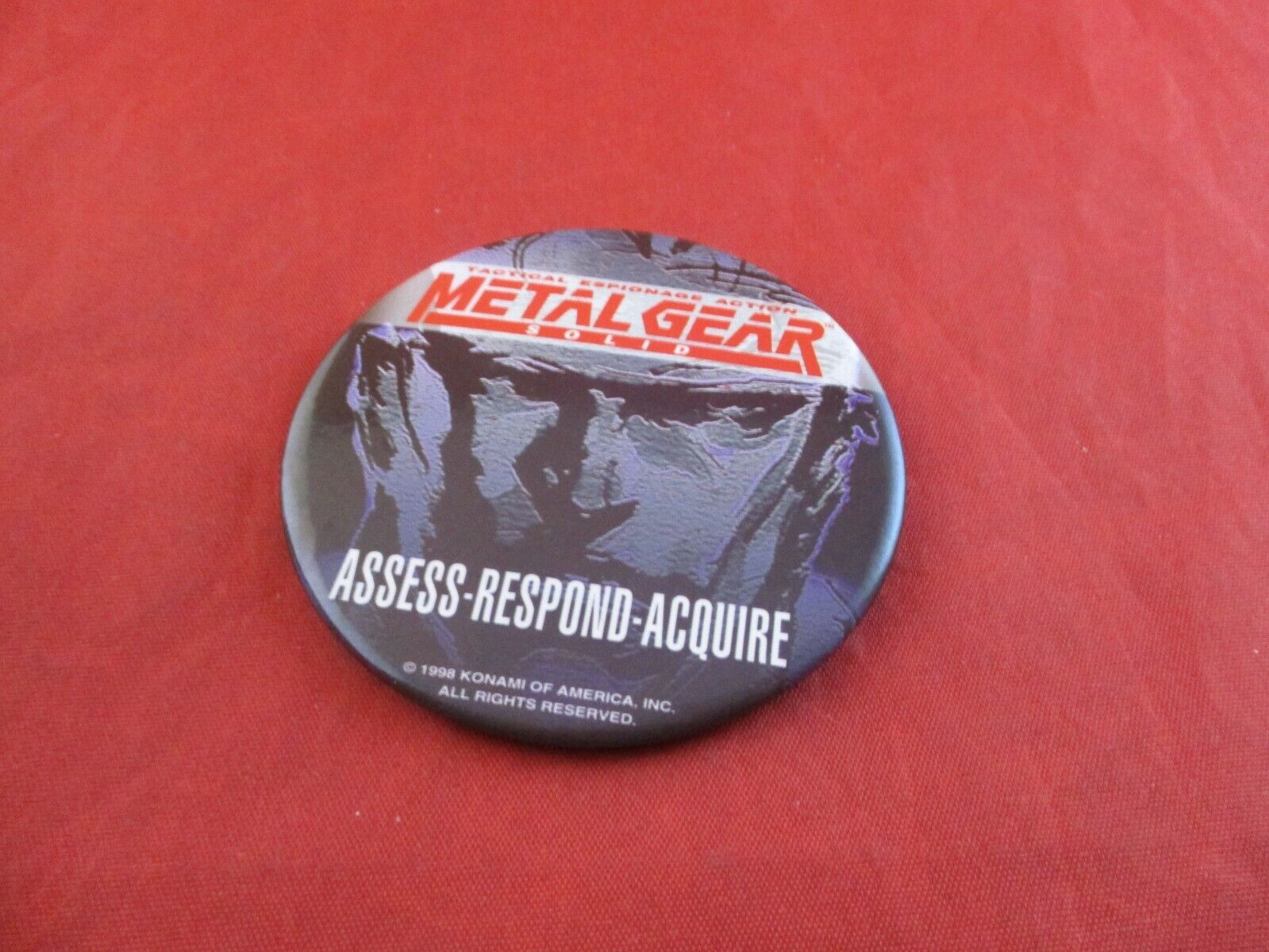 Metal Gear Solid Playstation 1 PS1 Promotional Button Pin Promo Pinback
