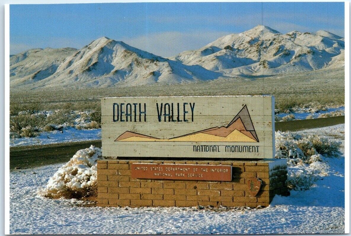 Postcard - Sign Entrance, Death Valley National Monument, California, USA