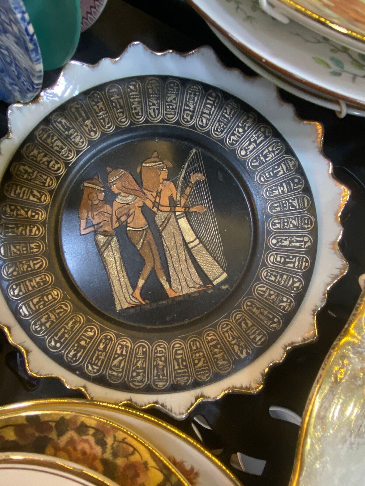 VINTAGE EGYPTIAN ENGRAVED PLATE Dish with classic ancient Egyptian drawings