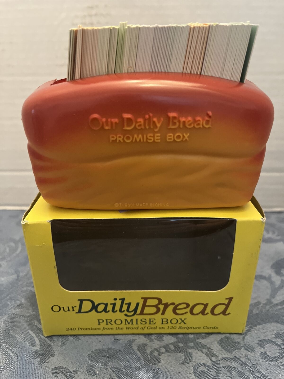 DaySpring Our Daily Bread Promise Box with Scripture Cards Promises from God